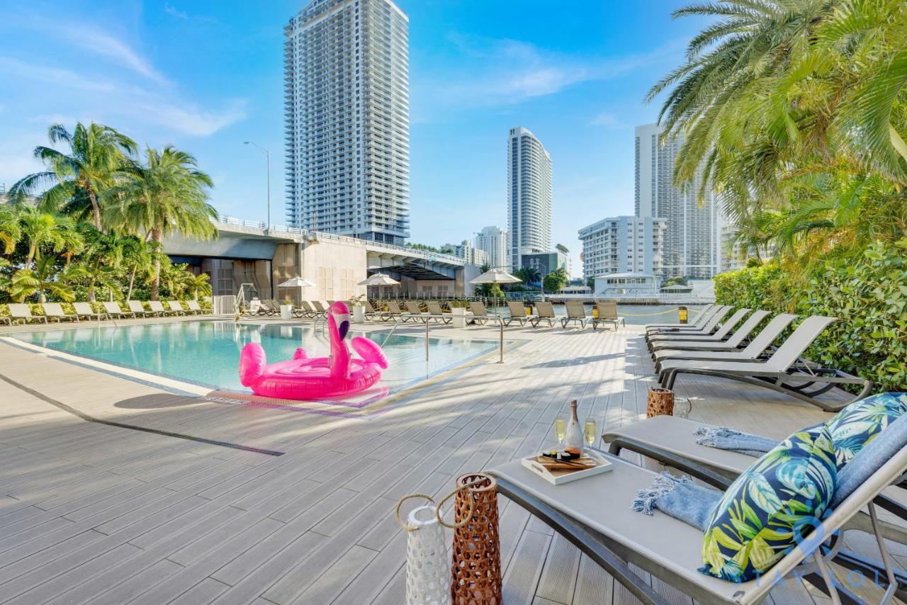 Upper Studio With Balcony,Pool And Gym, Near Beach Hallandale Beach Extérieur photo