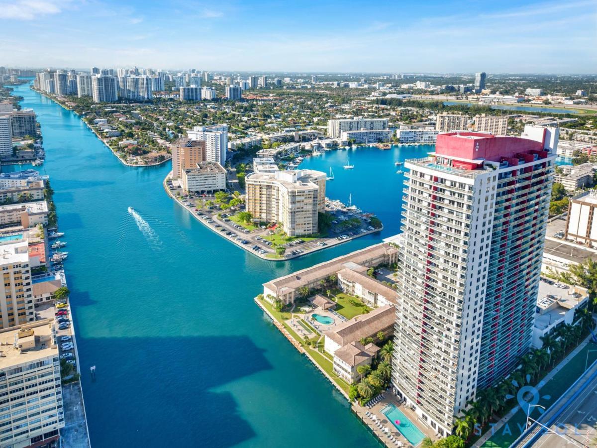 Upper Studio With Balcony,Pool And Gym, Near Beach Hallandale Beach Extérieur photo